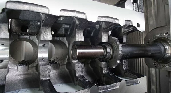 大型框架零件 CNC 車削