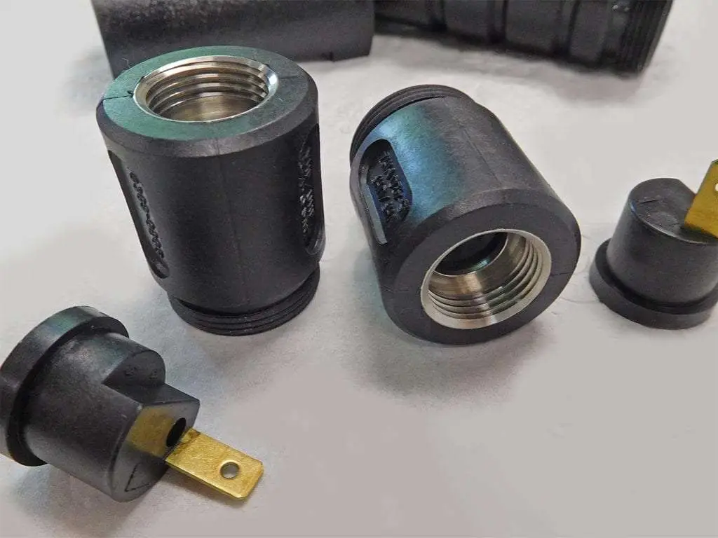 插入成型工藝